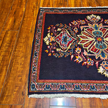 1950 PERSIAN KASHAN RUG 2’ 5” x 2’ 11” (SMA.1319)