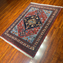 1950 PERSIAN SHIRAZ 2’ 9” x 4’ (FEA.MED.161)