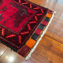 1950 PERSIAN SHIRAZ RUG 1’ 7” x 2’ (SMA.610)