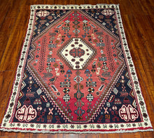 1950 PERSIAN SHIRAZ RUG 3’ 1” x 4’ 5” (MED.270)