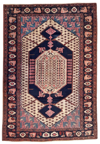 1970 AZERI CAUCASIAN RUG 6’ 5” x 9’ 4” (LAR.FEA.1372)