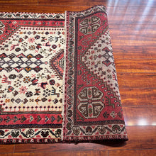 1950 PERSIAN SHIRAZ RUG 3’ 6” x 5’ (MED.272)