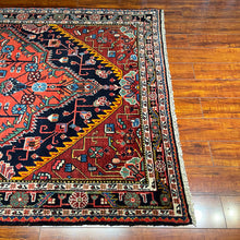 1950 TUISERKAN RUG 4’ 6” x 6’ 7” (MED.FEA.236)