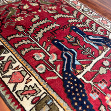 1950 PERSIAN BAKHTIARI RUG 2’ 10” x 4’ 5” (SMA.MED.5202)