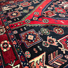 1950 PERSIAN SHAHSAVAN RUG 5’ 1” x 7’ 3” (MED.FEA.27)