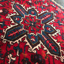 1940 HERIZ RUG 2’ 9” x 2’ 11” (SMA#6112)