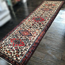 1930 HERIZ RUG 3’ 5” x 11’ 1” (RUN#5974)