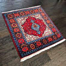 1960 BIDJAR RUG 3’ 0” x 3’ 0” (SMA#1003)