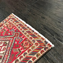 1940 SHIRAZ RUG 1’ 8” x 2’ 8” (SMA#514)