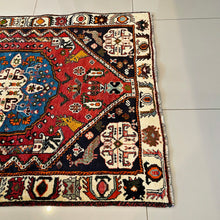 1950 SHIRAZ RUG 3’ 6” x 4’ 9” (MED.246)