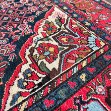 1930 TAFRESH RUG 4’ 10” x 6’ 4” (MED/FEA/MAI#657)