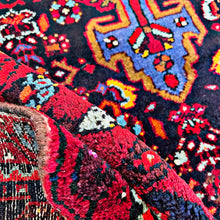 1950 ZANJAN RUG 4’ 10” x 7’ 2” (MED.1117)