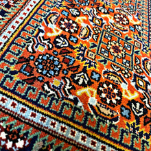 1970 BIDJAR RUG 2’ 9” x 4’ 8” (MED.FEA.#3277)