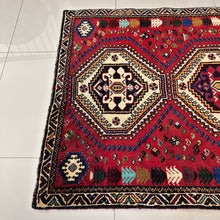 1960 VINTAGE PERSIAN SHIRAZ RUG 3’ 8” x 5’ 3” (MED.176)