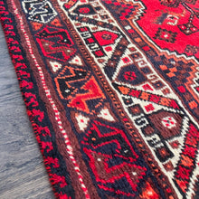 1950 QASHQAEI RUG 6’ 8” x 9’ 6” (LAR#21)