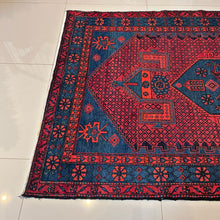 1930 ZANJAN RUG 4’ 3” x 6’ 7” (MED.FEA.5843)