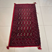 1950 POSHTI RUG 2’ x 3’ 10” (SMA.7791)