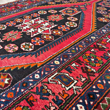 1940 SHAHSAVAN RUG 4’ 4” x 6’ 5” (MED.FEA.150)