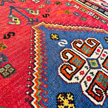 1970 SHIRAZ RUG 3’ 3” x 5’ (MED.263)