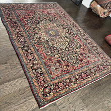 1900 DOROKHSH RUG 4’ 7” x 7’ (MED/FEA#212)