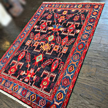 1940 BORUJERD RUG 4’ 5” x 6’ 8” (MED#364)