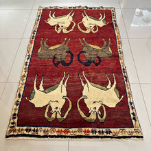 1960 SHIRAZ RUG 3’ 4” x 5’ 6” (MED.255)