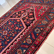 1950 ZANJAN RUG 4’ 2” x 6’ 9” (MED.140)