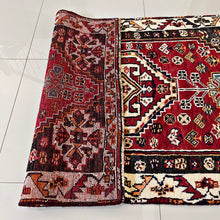 1950 SHIRAZ RUG 3’ 2” x 5’ 3” (MED.258)