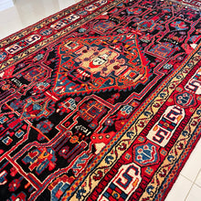 1977 NAHAVAND RUG 5’ x 8’ 11” (MED.FEA.304)