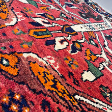 1960 SHIRAZ RUG 3’ 8” x 5’ 5” (MED.264)