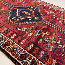 1950 SHIRAZ RUG 3’ 6” x 4’ 6” (MED.242)