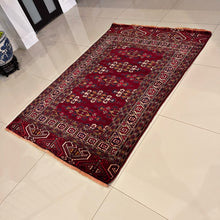 1940 YOMUD RUG 3’ 10” x 5’ 6” (MED.FEA#159)