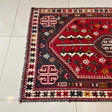 1960 SHIRAZ RUG 3’ 5” x 5’ (MED.267)