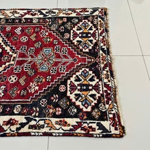 1950 SHIRAZ RUG 3’ 2” x 5’ 3” (MED.258)