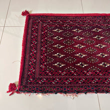 1950 POSHTI RUG 2’ x 3’ 10” (SMA.7791)