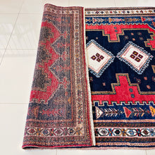 1930 AFSHAR RUG 5’ 5” x 6’ 9” (MED.FEA.250)