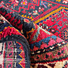 1960 TUYSERKAN RUG 2’ 6” x 4’ 7” (SMA.805)