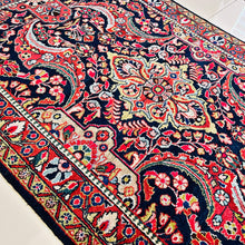 1940 PERSIAN MAHAL RUG 4’ 10” x 6’ 10” (MED.FEA.184)