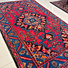 1940 ZANJAN RUG 4’ 3” x 6’ 5” (MED.100)