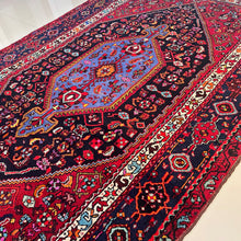 1950 ZANJAN RUG 4’ 10” x 7’ 2” (MED.1117)