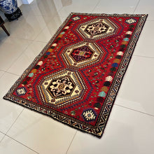 1960 VINTAGE PERSIAN SHIRAZ RUG 3’ 8” x 5’ 3” (MED.176)
