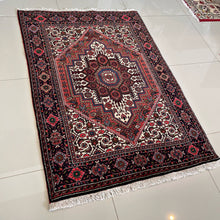 1960 BIDJAR RUG 3’ 3” x 4’ 9” (MED.FEA.1275)