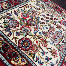 1970 KERMAN RUG 2’ x 2’ (SMA#6394)