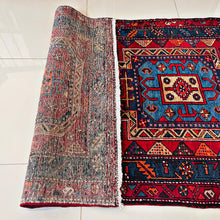 1930 HERIZ RUG 3’ 9” x 14’ 8” (RUN.FEA.721)