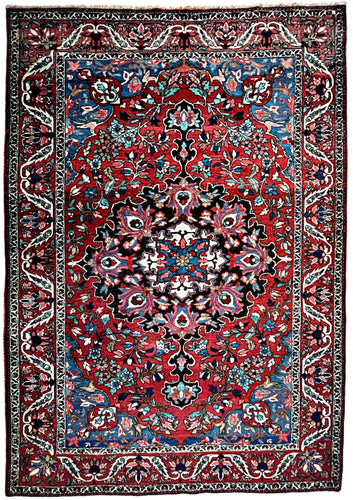 1940 BIBIBAF BAKHTIARI RUG 4’ 9” x 6’ 9” (MED.FEA.275)