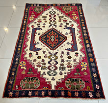 1970 SHIRAZ RUG 3’ 6” x 5’ 9” (MED.164)