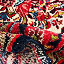 1940 BORCHALU RUG 4’ 9” x 6’ 8” (MED.FEA.713)