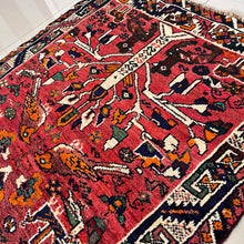 1960 SHIRAZ RUG 3’ 8” x 5’ 5” (MED.264)