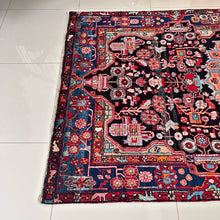 1950 NAHAVAND RUG 4’ 10” x 7’ 9” (MED. FEA#38115)