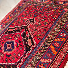 1950 ZANJAN RUG 4’ 4” x 6’ 9” (MED.766)